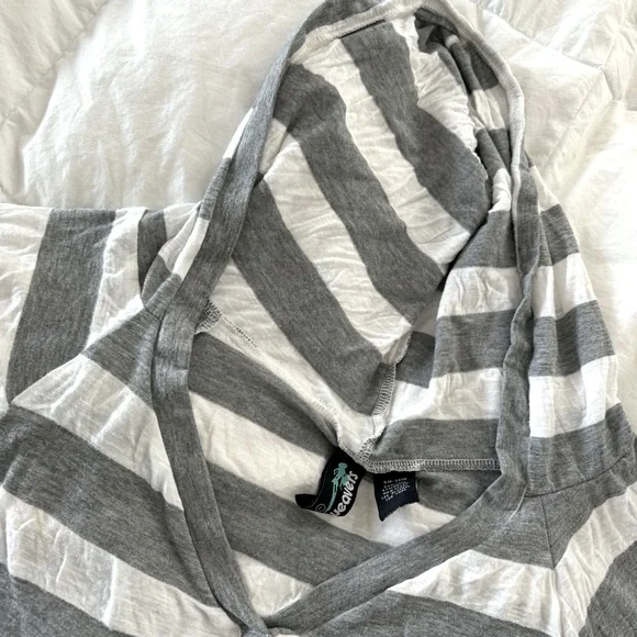 Large Flowy Striped Top - Picture 2 of 4